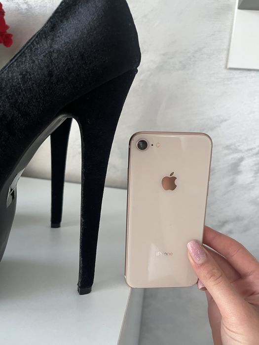 Обувки на висок ток