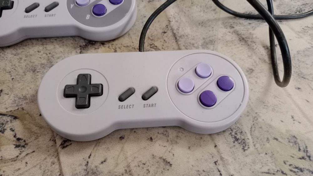 Приставка Super Nintendo entertainment system. SNES