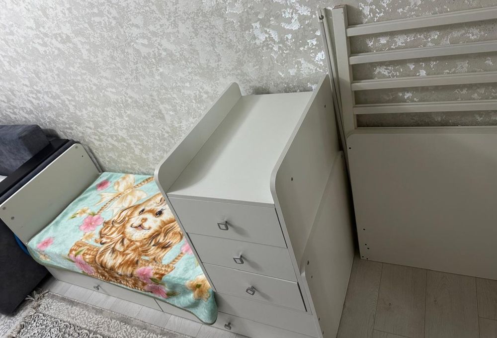 Манеж с кроватью, за 15 000