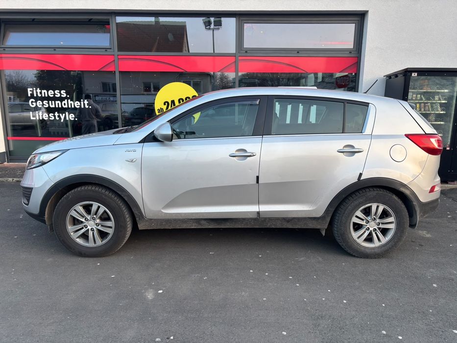 KIA Sportage 2011 — imagine 2