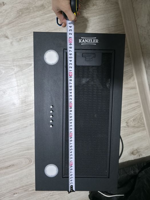 Встраивамая кухонная вытяжка