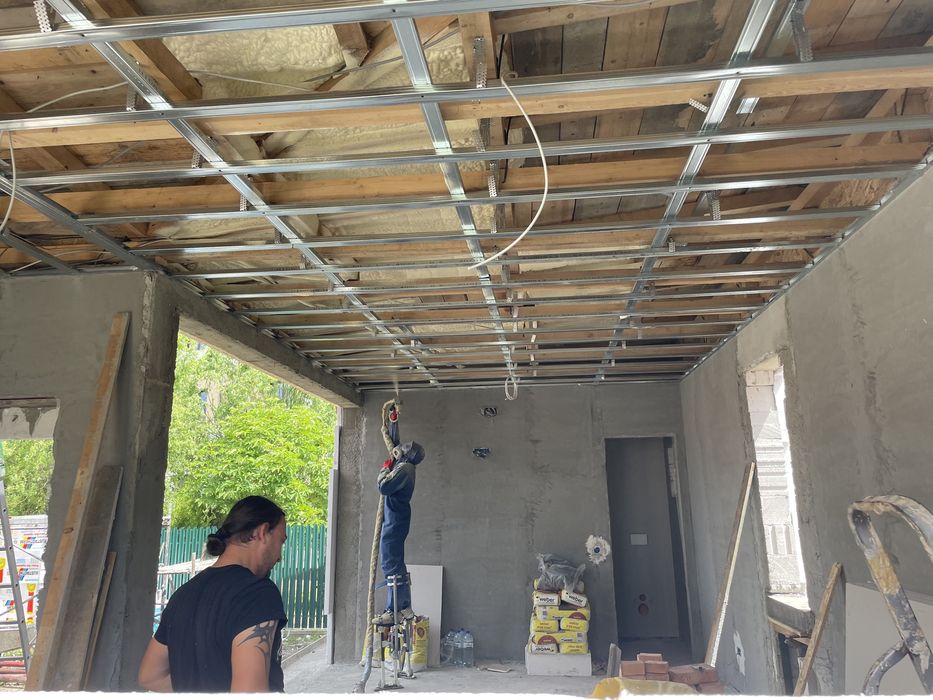 Izolații  spuma Poliuretanică / Cele mai mici preturi