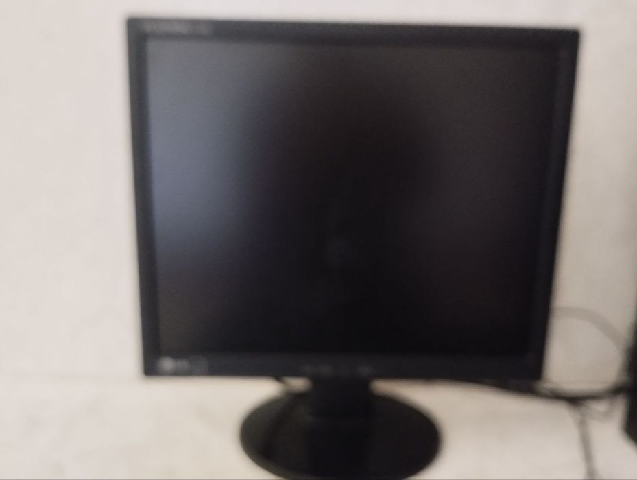 Srochna sotiladi Kompyuter deyarli ishlatilinmagan