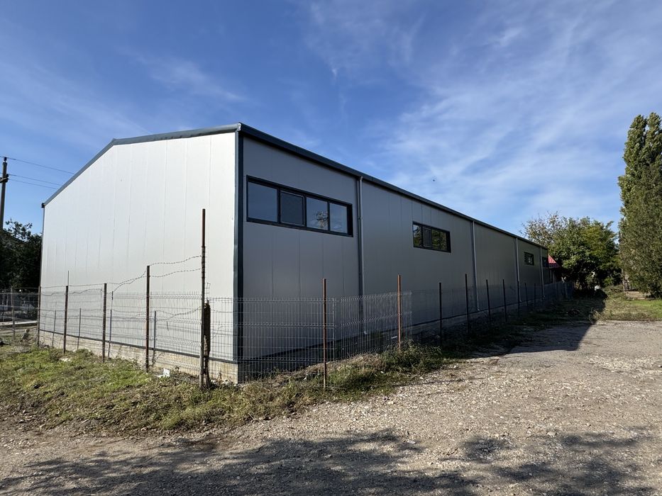 Inchiriez sau vand hala + birouri