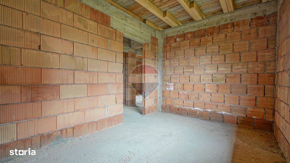 Casă individuală 4 camere în Hălchiu pe parter| Comision 0