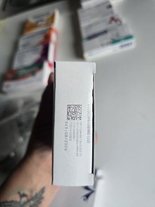 Flixair aerosol pentru copii . 4 cutii data expirarii este 08.2026