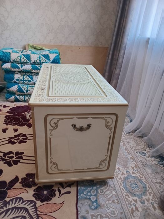 Сандық сатылады !