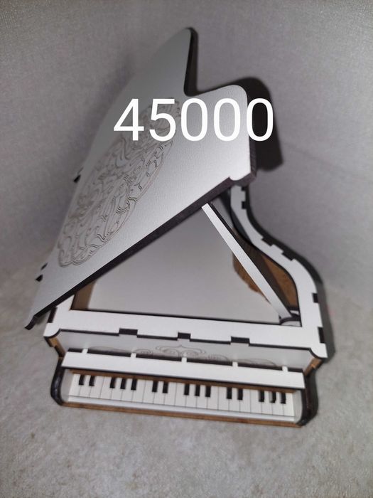 Оригиналные кашпо для декоративных цветов