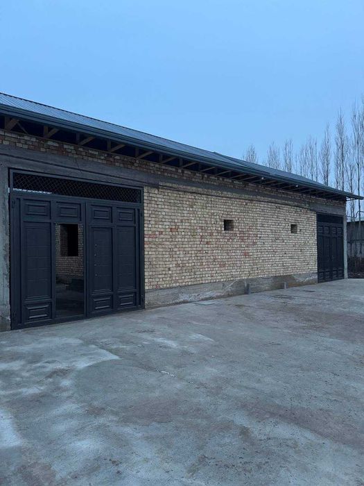 Назарбекда текстилда ховли сотилади. NR494/8