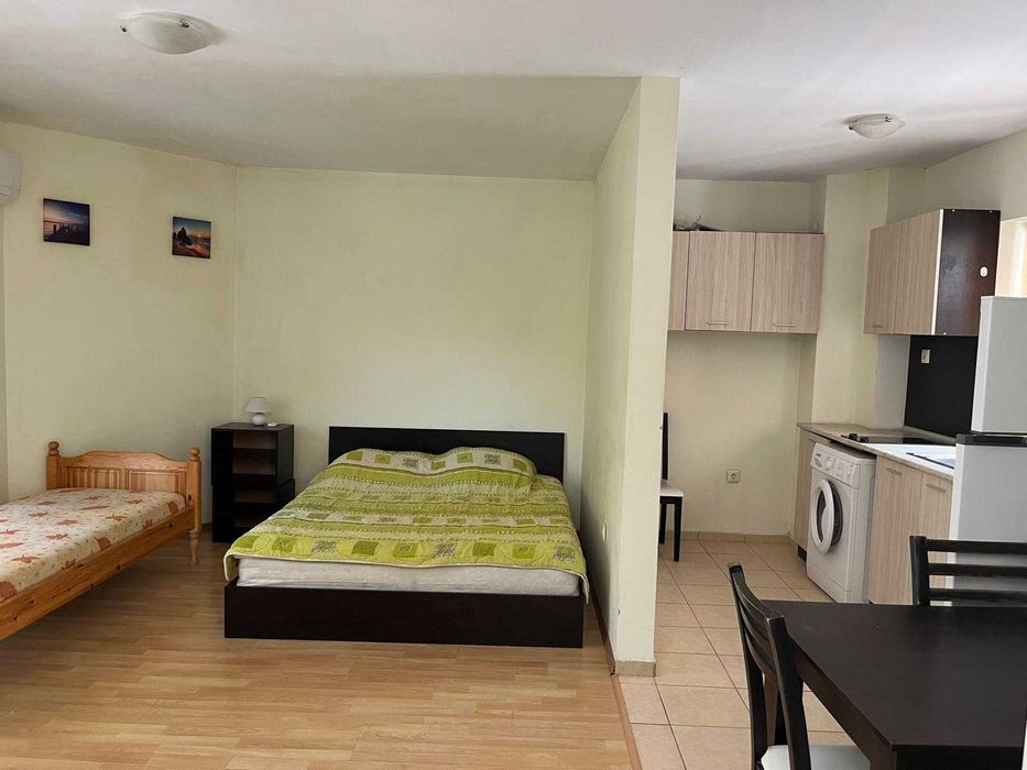 Едностаен апартамент  в централна част на Бяла