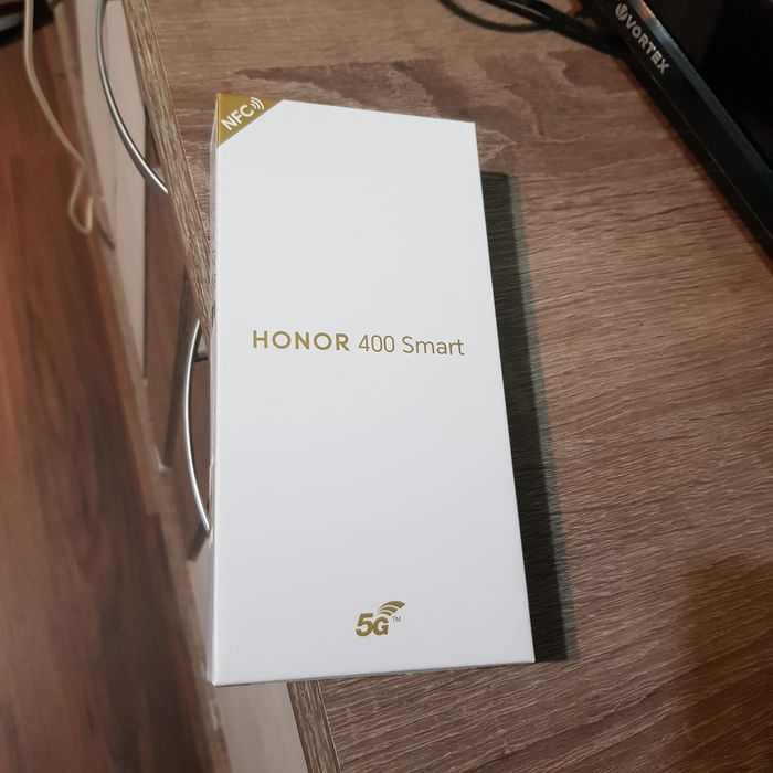 Telefon Honor nou