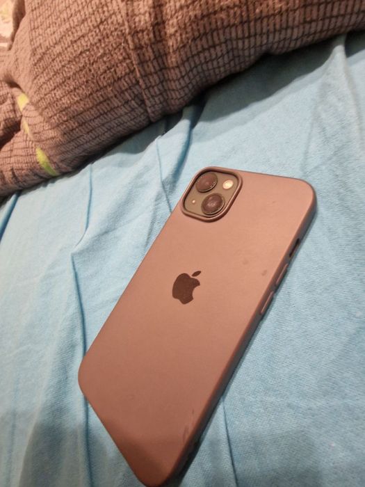 Продам Айфон 13 128гб