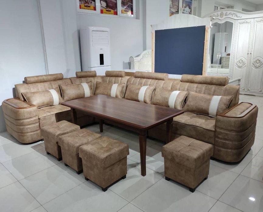 Gostinoy ugalok noviy