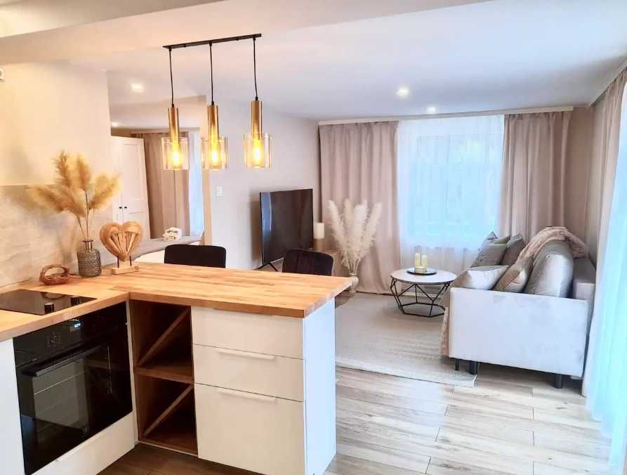 Дава се под наем Двустаен апартамент в Пловдив, Център - 60 кв.м за 285 € - Снимка #5