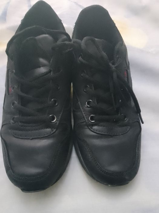 Детская обувь на мальчика.