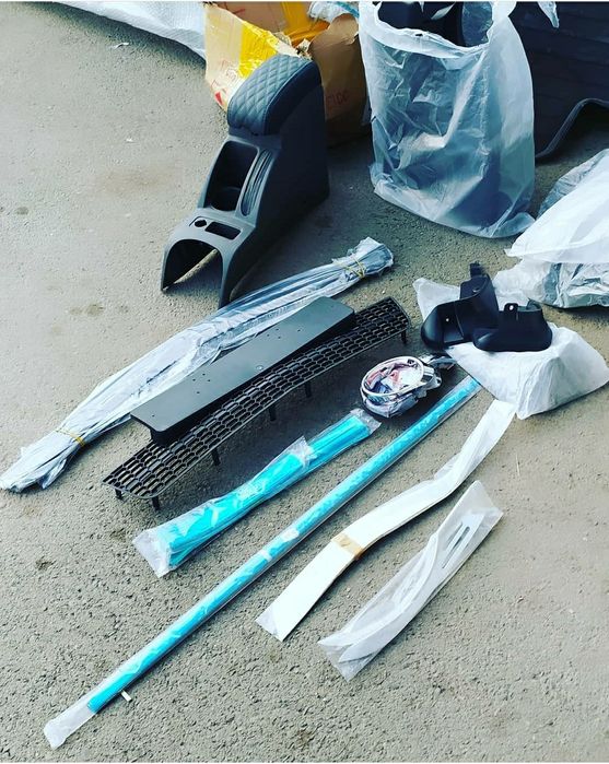 Chevrolet Cobalt, Nexia.