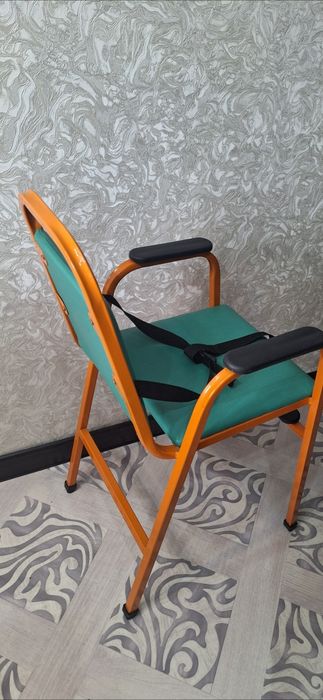 ПРОДАМ стульчик детский, в хор.состоянии