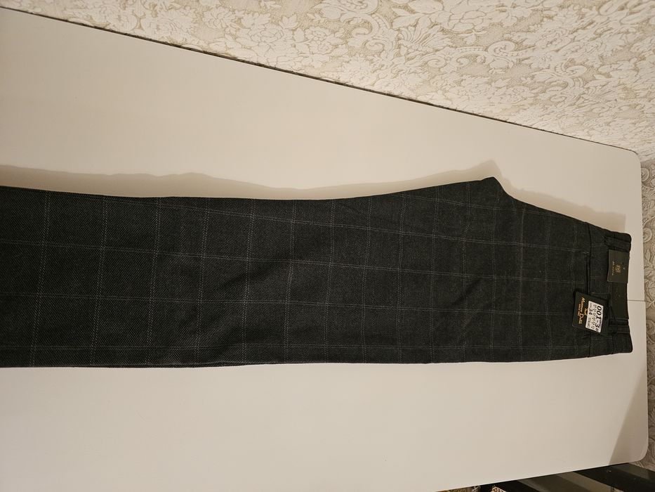 Продам джинсы детские