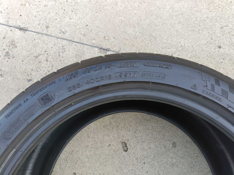 Doua anvelope vara 255 40 18 michelin pilot super sport profil de 7 mm