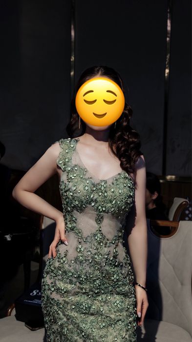 Продам вечернее красивое платье