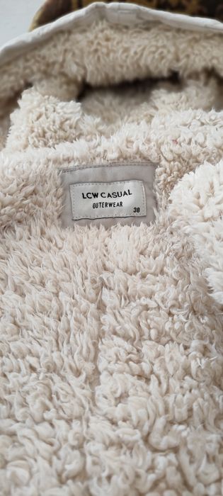 Продам куртку в хорошем состоянии