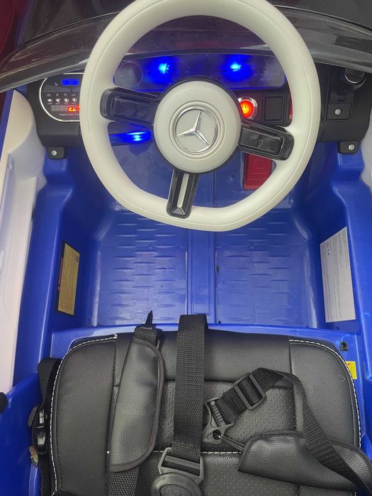Masinuta electrica pentru copii Mercedes Benz EQA cu telecomanda