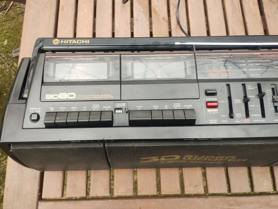 Радиокасетофон Hitachi 3d 80