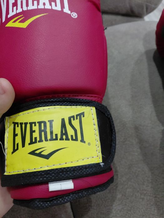 ПРОДАМ черчатки бля бокса