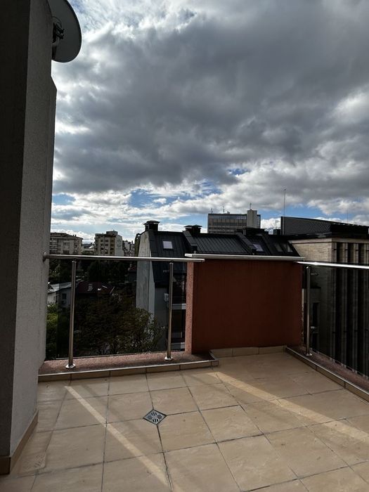 Дава се под наем Двустаен апартамент в София, Център - 75 кв.м за 1350 € - Снимка #10