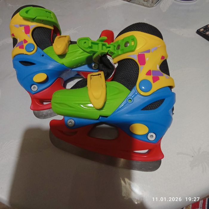 Продам детские раздвижные коньки