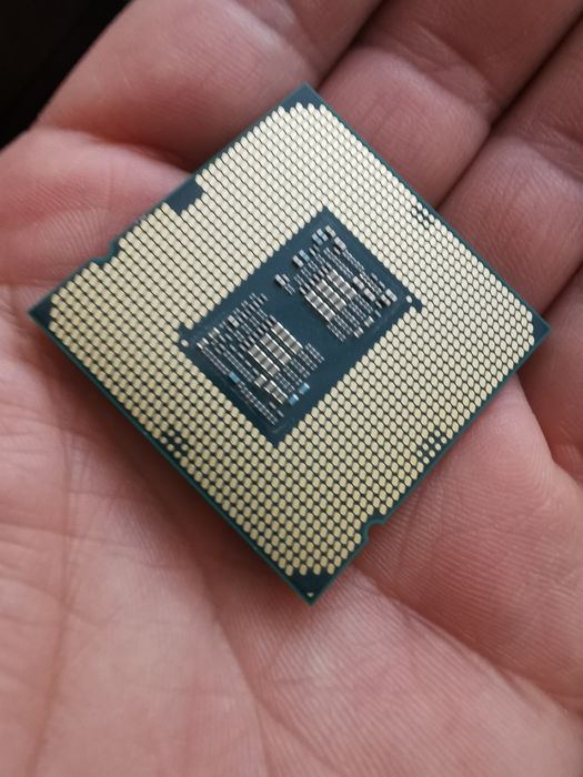 Vând i5 10400f utilizat