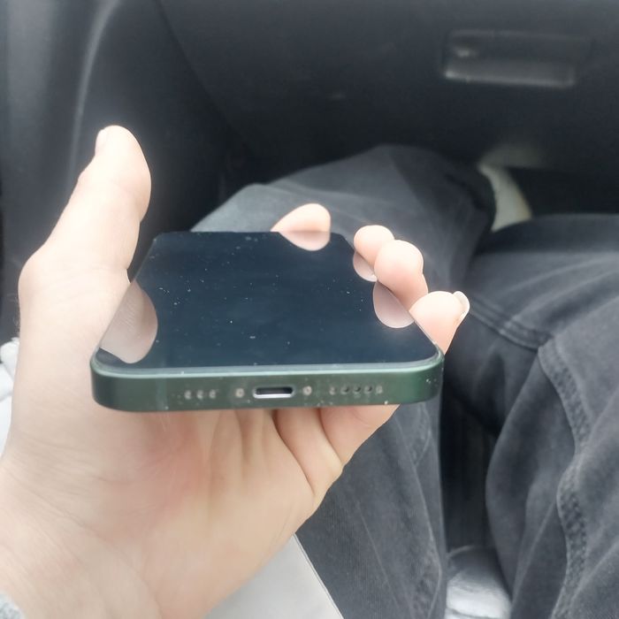 Продам 13 айфон без ремонта