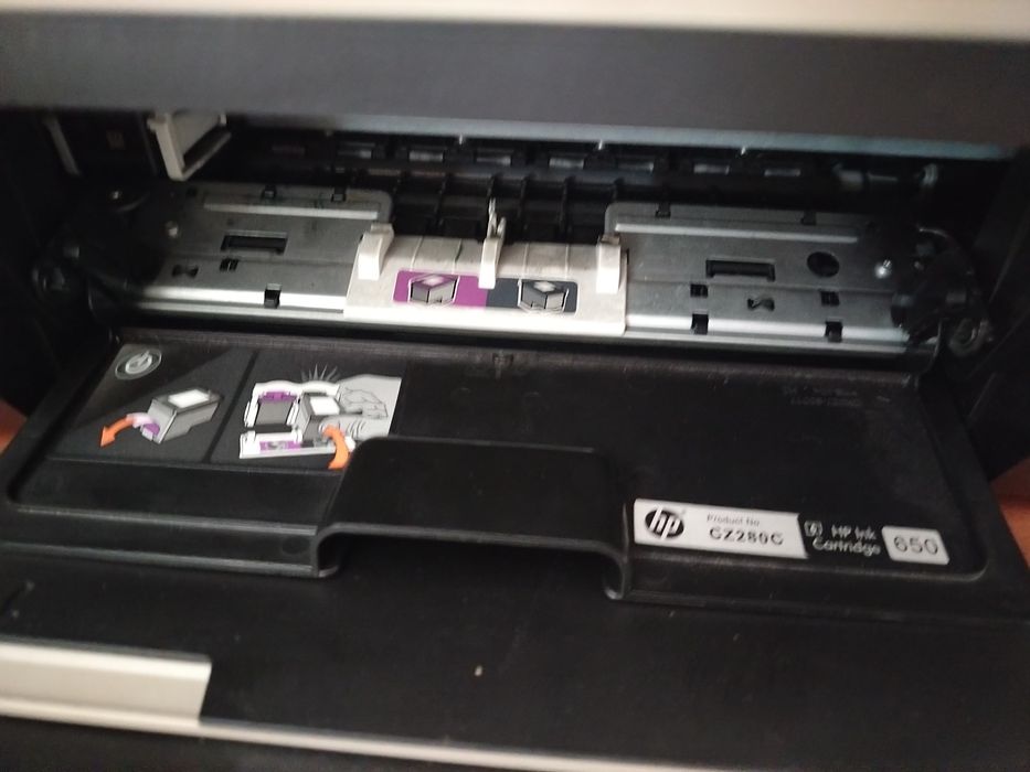 Принтер HP 2515 Deskjet мастиленоструен