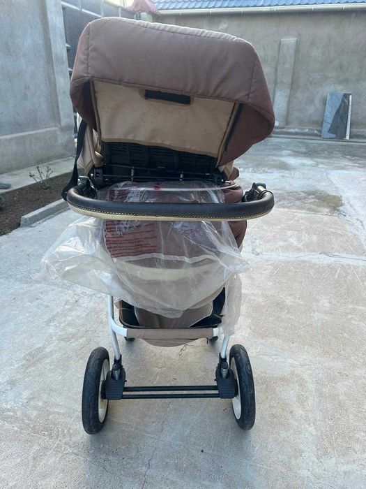 Коляска в хорошом состоянии