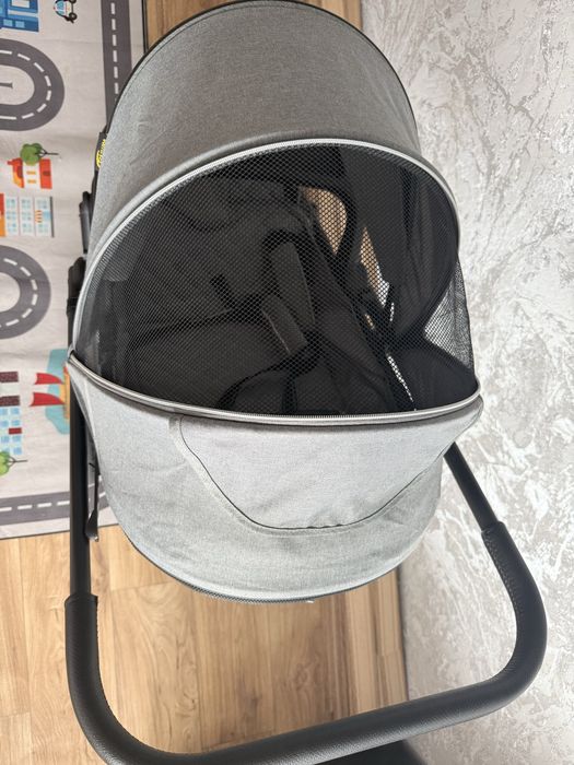 Продам коляску TeKnum