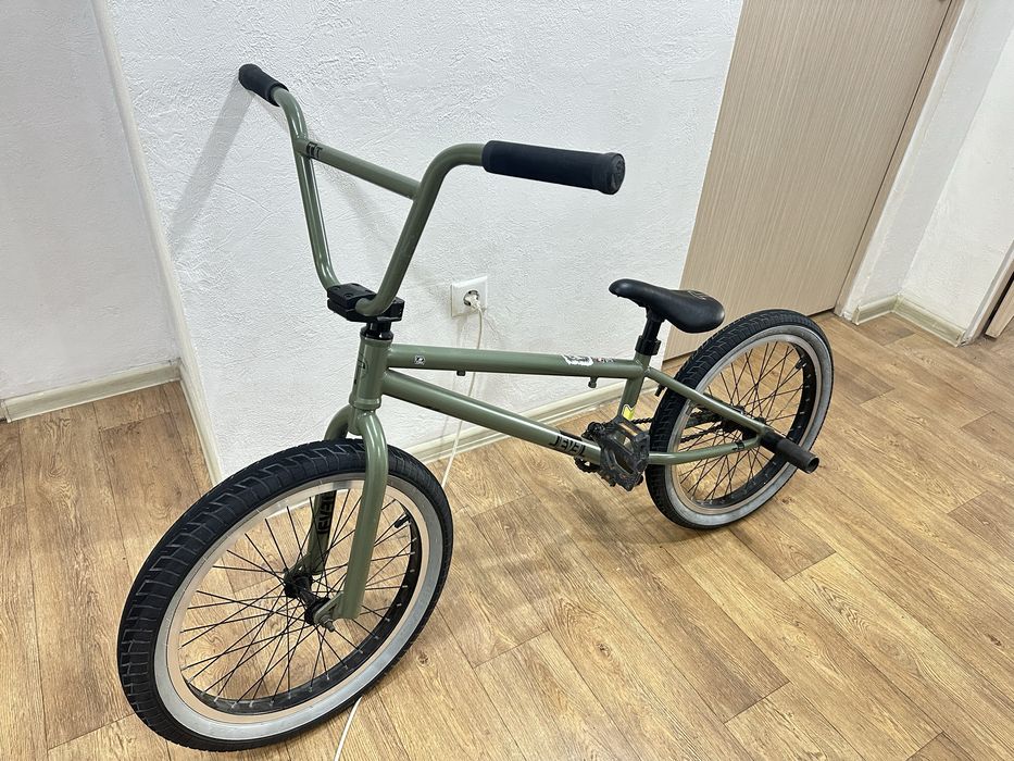 BMX велосипед в отличном состоянии