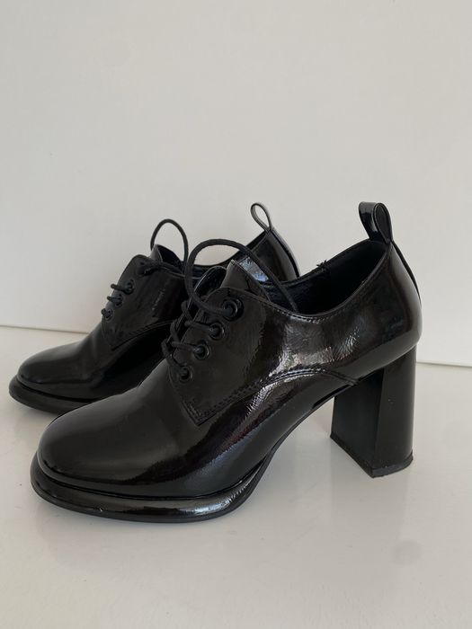 Туфли лоферы 37-37,5 р ботинки