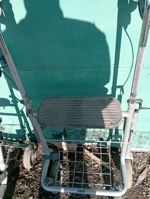 Vând suport dizabilități 150ron buc