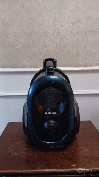 Пылесос Samsung VC33M2130LB