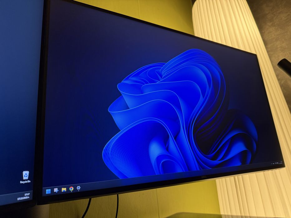 Dell ultrasharp 27 ' 1440p IPS QHD U2717D U2719D  Два монитора