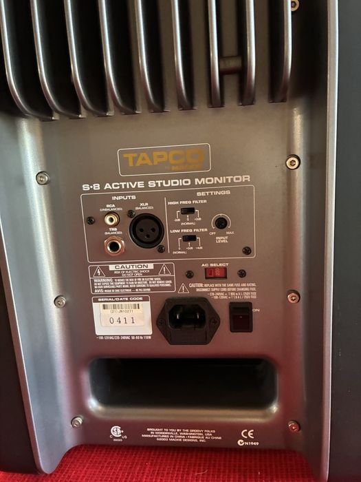 Mackie Tapco S8 8” активни студийни монитори