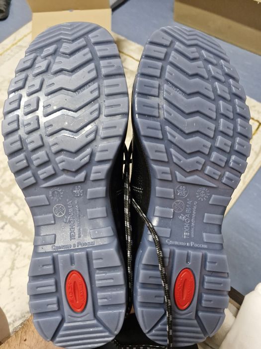 Спецобувь  новая