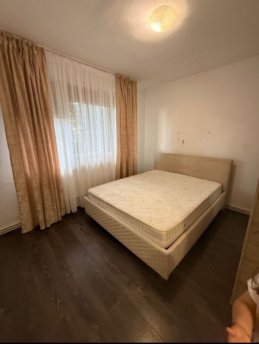 Vând apartament două camere str George Coșbuc parter