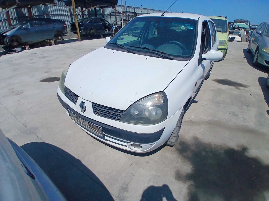 Dezmembram renault clio