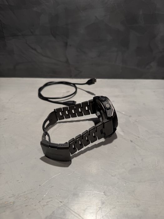 КАТО НОВ Garmin Fenix 8 Pro 51 mm + titanium bracelet
