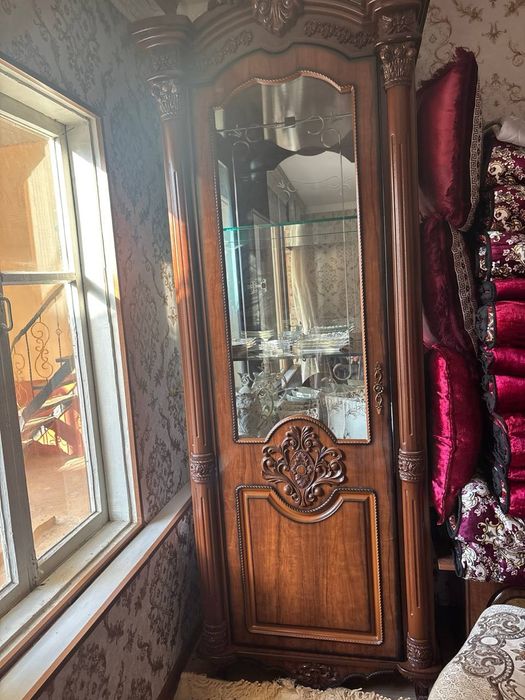 Жигар ранг пенал