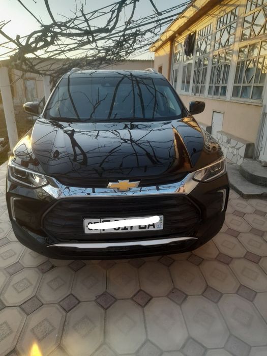 Срочно продаётся Chevrolet Tracker 2023 года