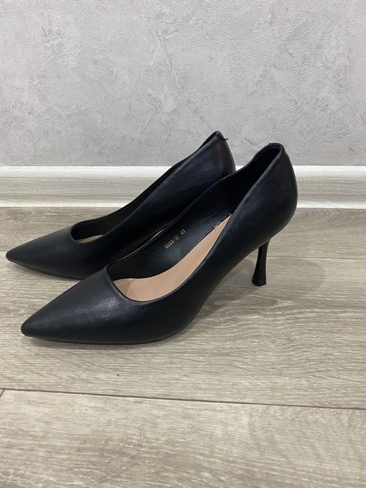 Продаю новые туфли