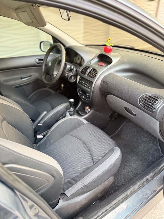 PEUGEOT 206 0 — imagine 4