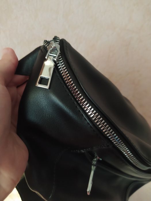 Сумка бананка новая